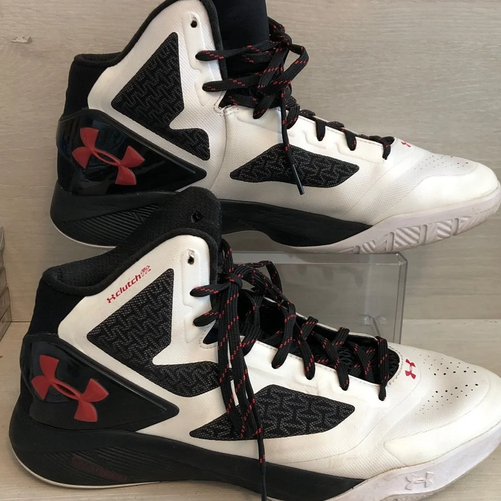 Under Armour Clutchfit Drive 2 Black & White Unisex Basketball Shoes Men’s 10